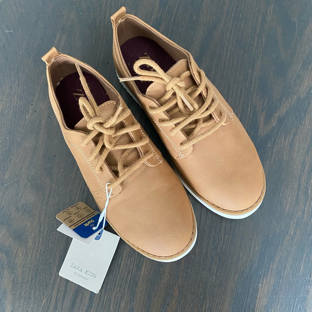 NWT Zara Kids Boy’s Light Brown Dress Shoes Size 2